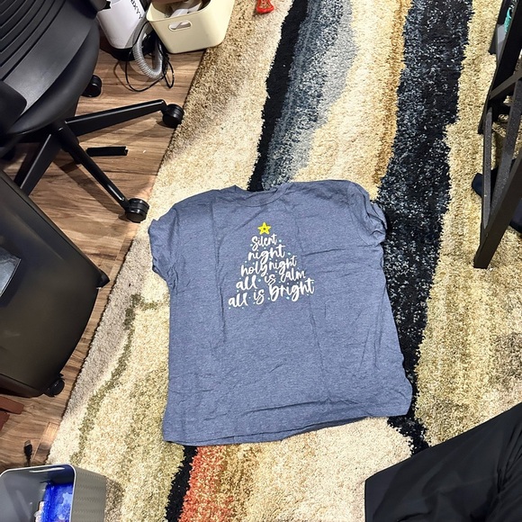 “Silent Night” Christmas Tree design XL NWT Eternal Light: Gildan Grey T-Shirt - Picture 6 of 11